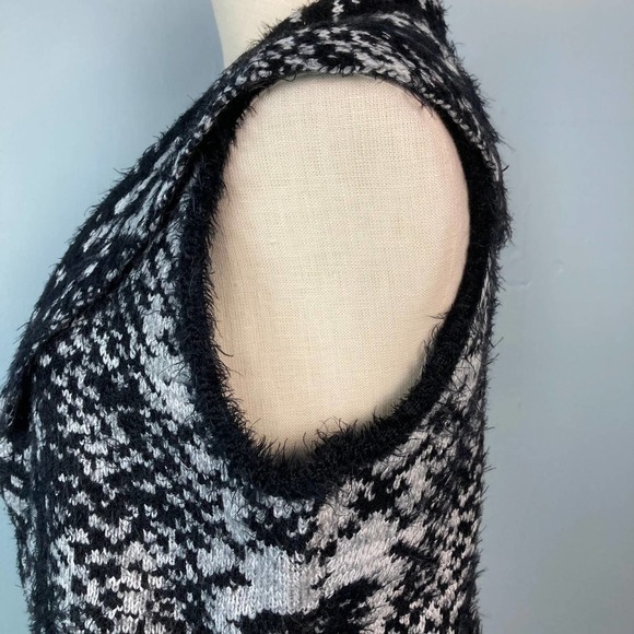 Sioni Blk Gry Snkspn Pythn Patt Eyelash Knit Sweater Vest Sz S - Picture 9 of 16